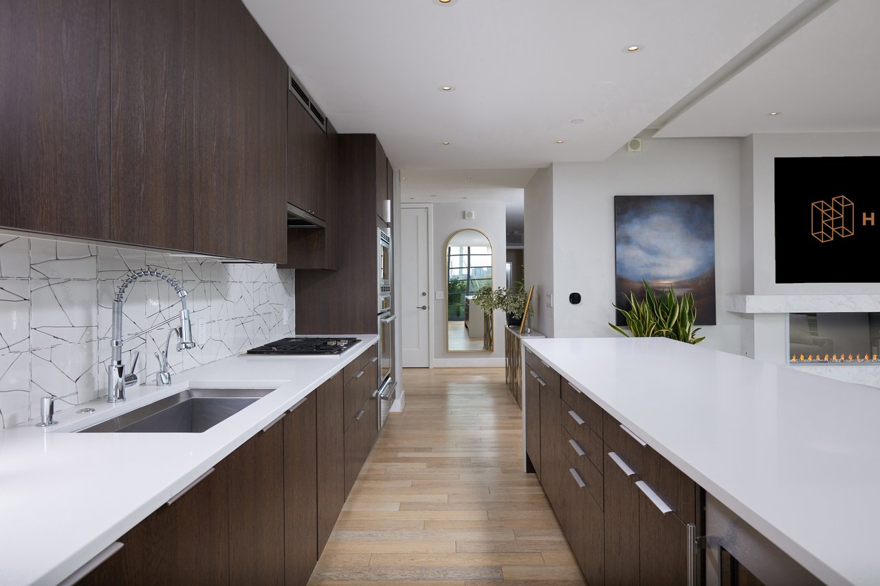 45 Sutton Square SW #306