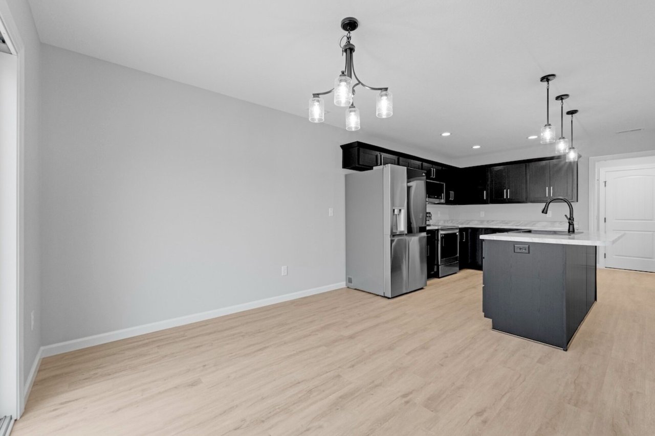 111 Sunset Dr