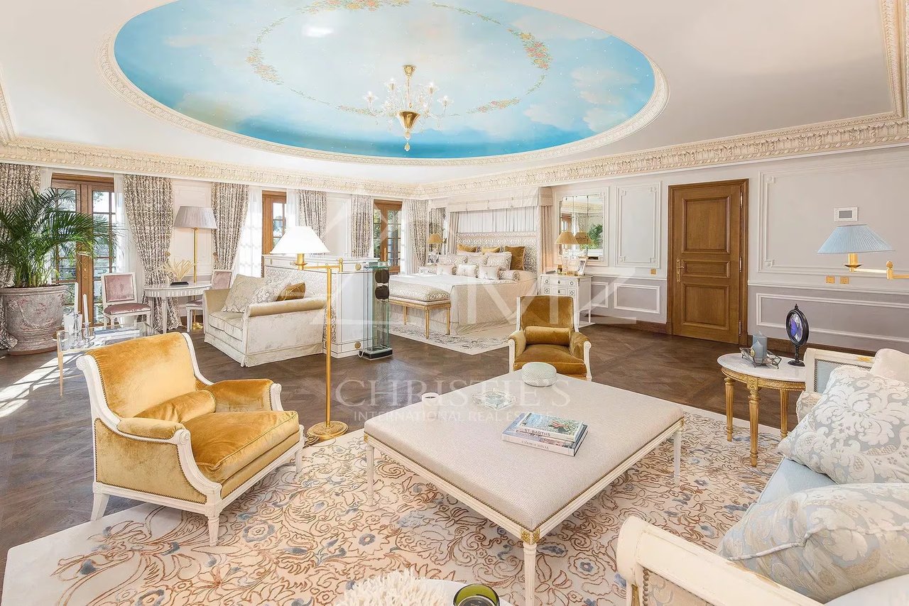 The Venetian Palace: A Jewel of Luxury in Cannes