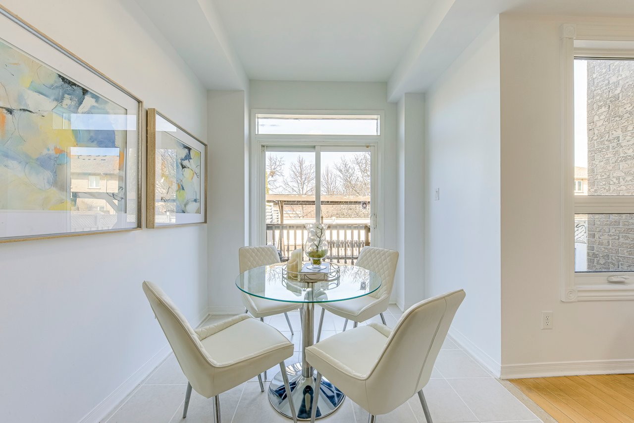 2281 Stone Glen Cres