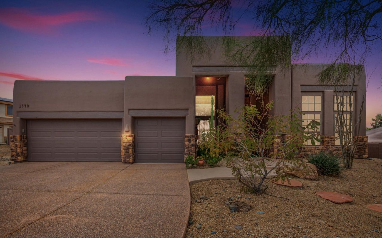 1540 E Villa Theresa