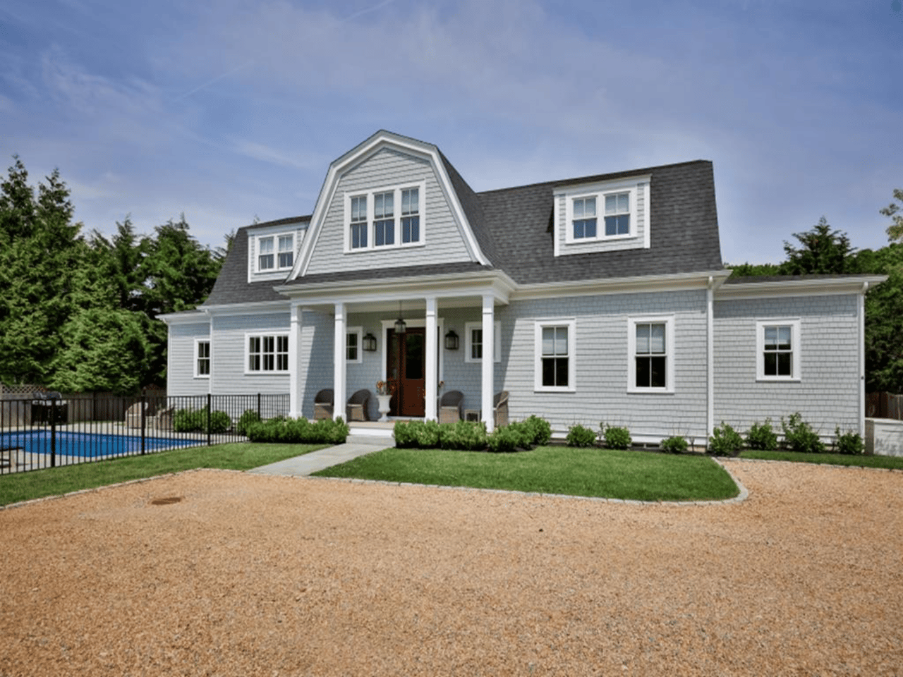 4 Evelyn Way