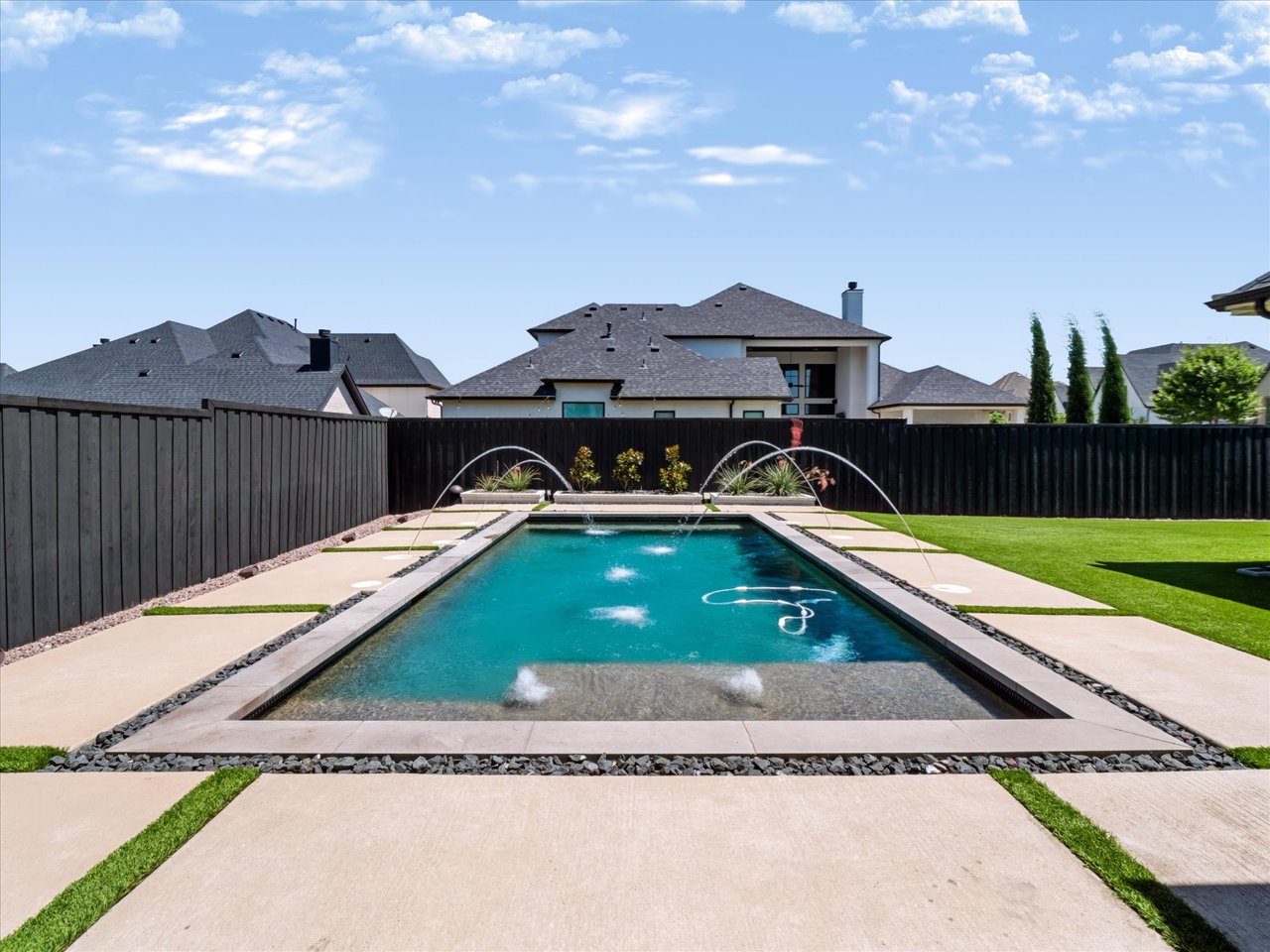 1300 Buckskin Trail