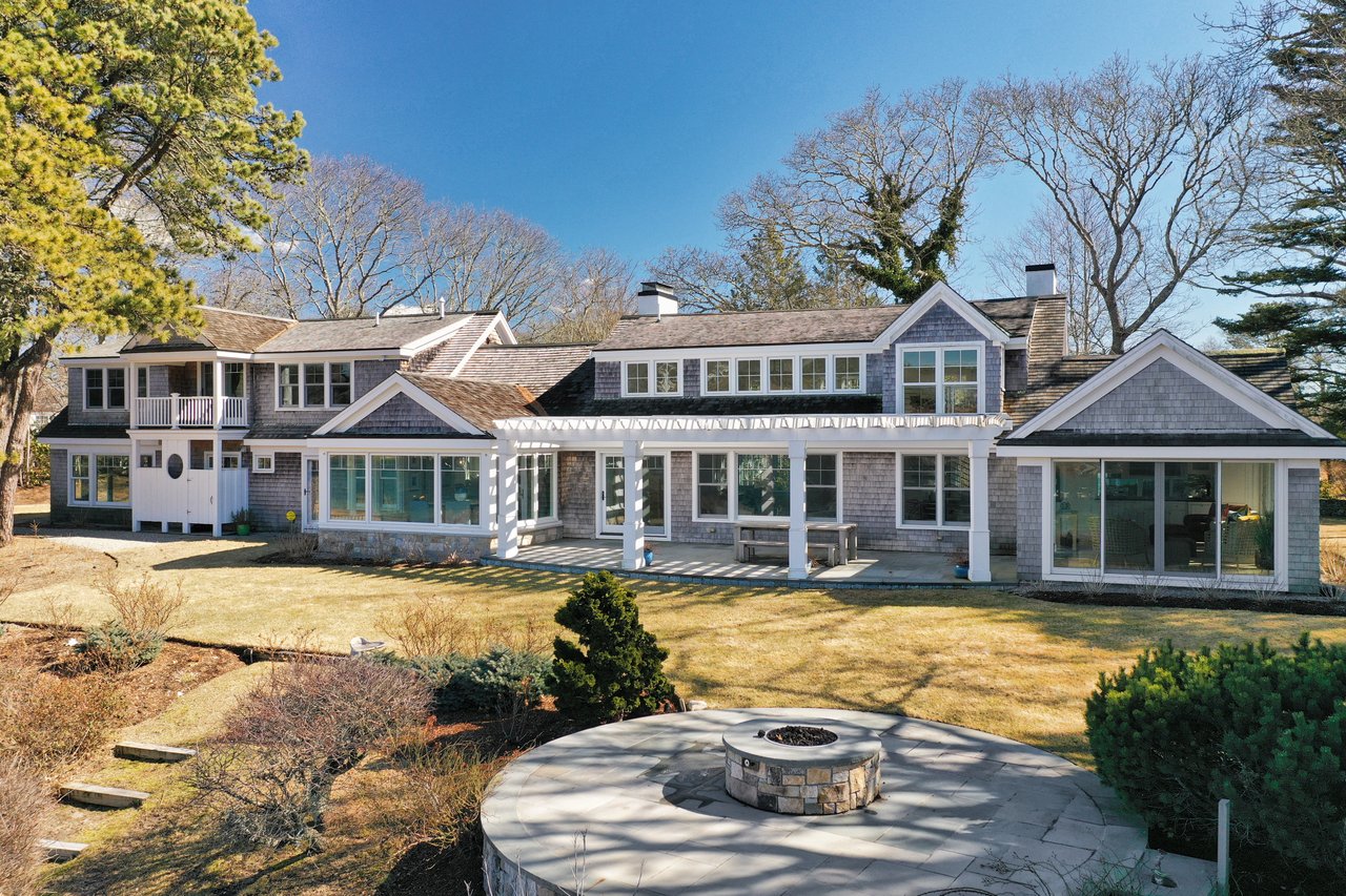 Exquisite Waterfront Estate on Oyster Harbors