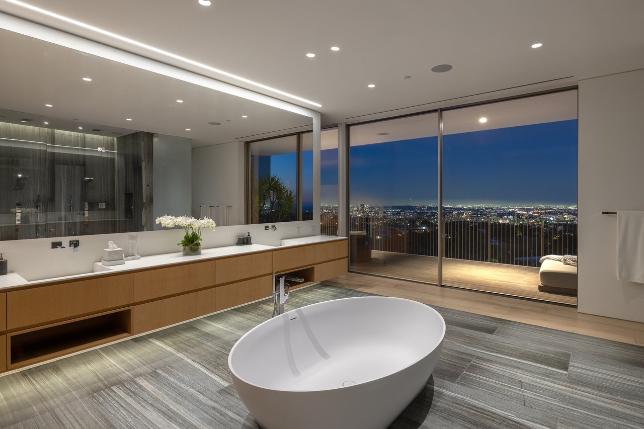 11490 Orum Rd, Los Angeles