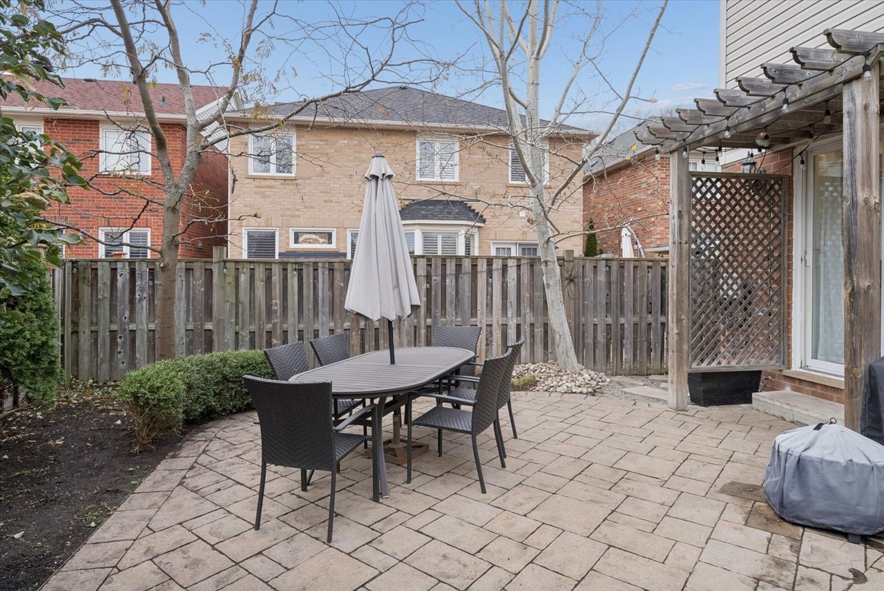 77 Fred Silvester rd