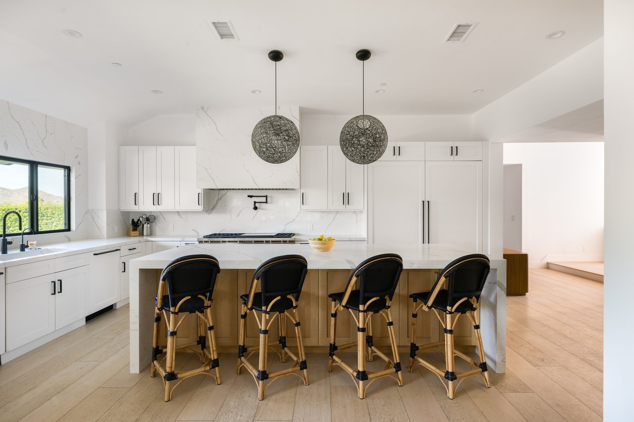 1396 Kingsboro Ct