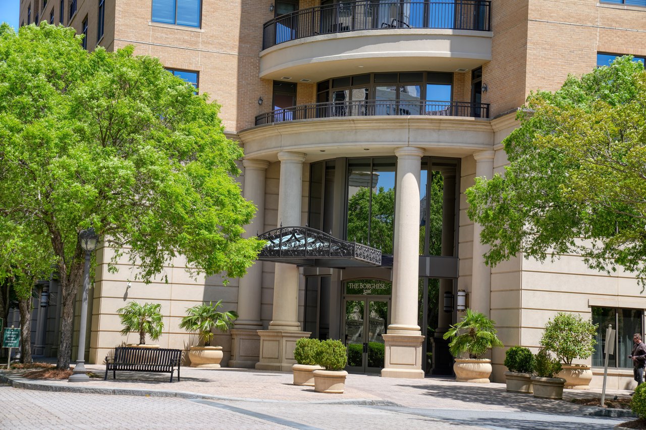 1010 Midtown building exterior