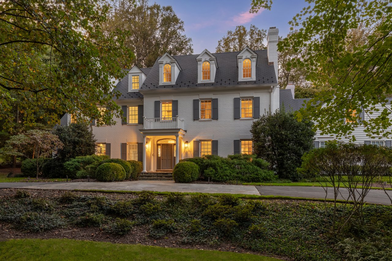 Country Club Drive