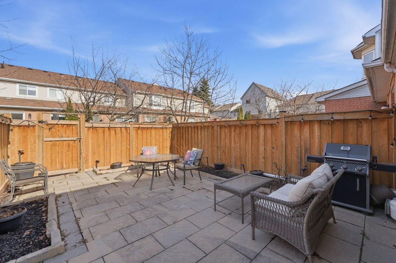 819 Village Green Blvd 27