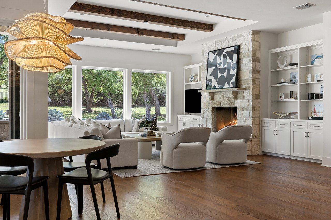 8325 Lakewood Ridge Cv
