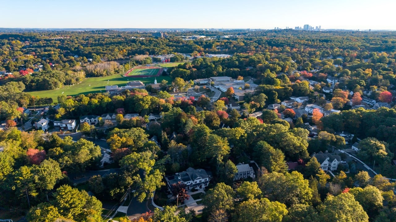 48 Country Club Road