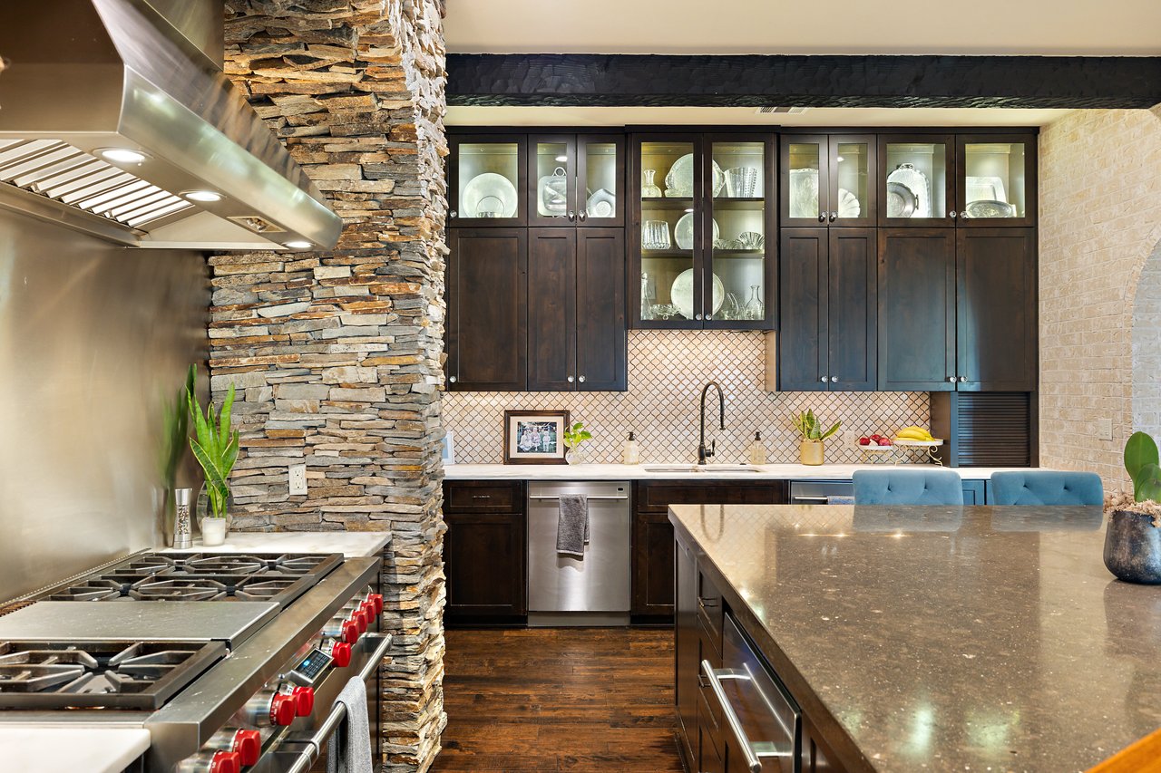 12802 Hacienda Ridge
