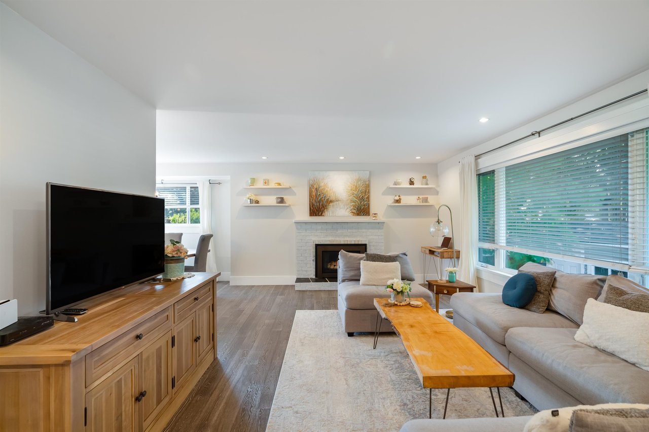 3156 Strathaven Ln