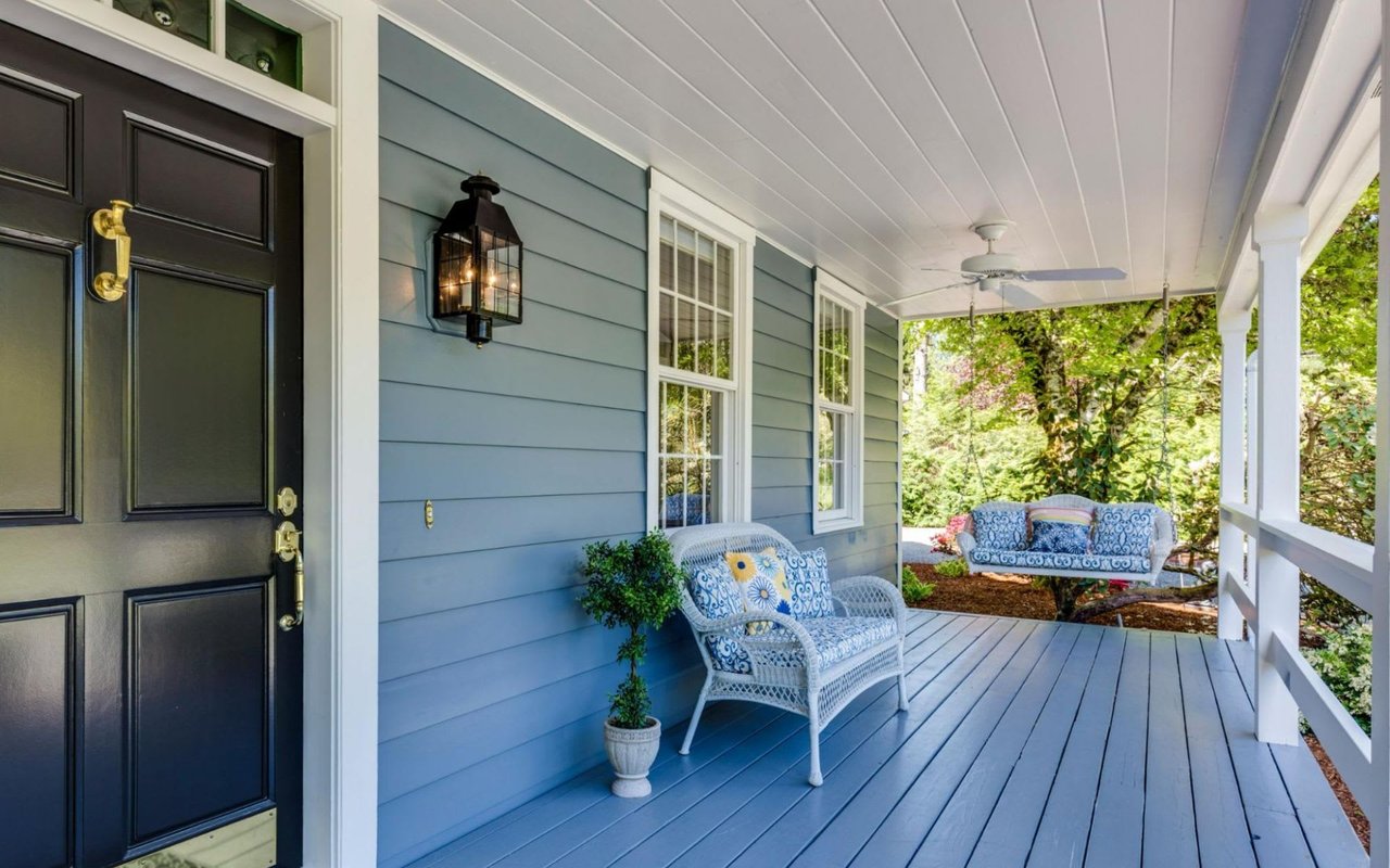 How to Boost Your Home's Curb Appeal in One Weekend