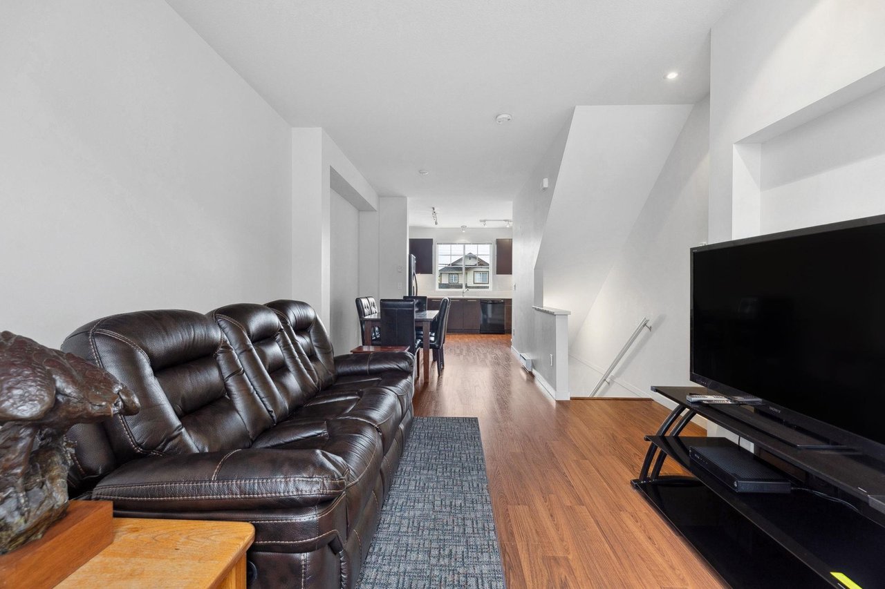 33-7238 189 St