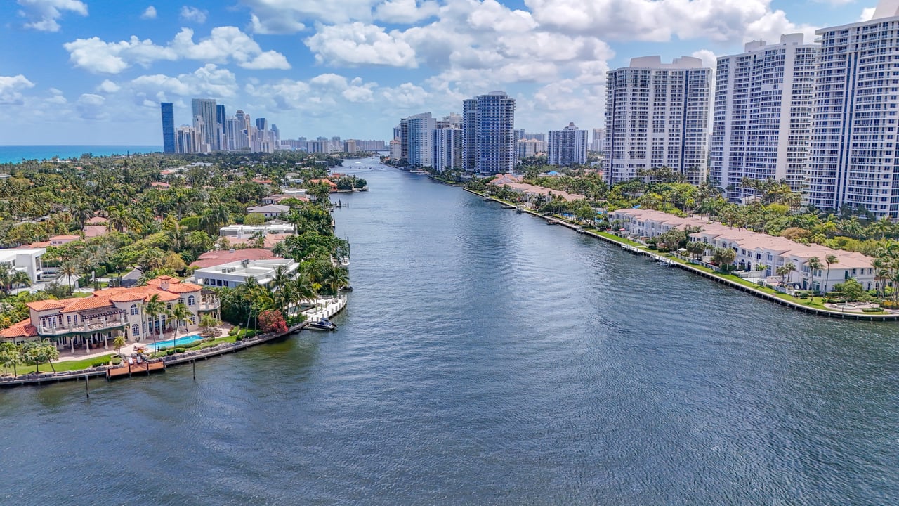 3209 S Ocean Dr # 6O