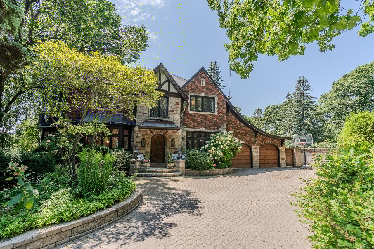 2 Balsam Rd