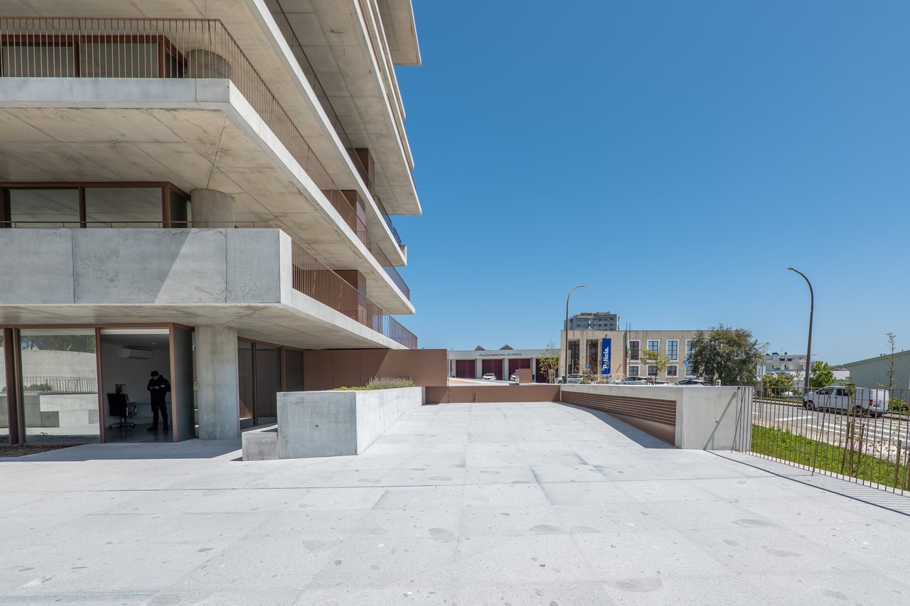 3-Bedroom Apartment with Panoramic Ocean & River Views in the iconic Foz do Douro's New Landmark - Miramar Tower 