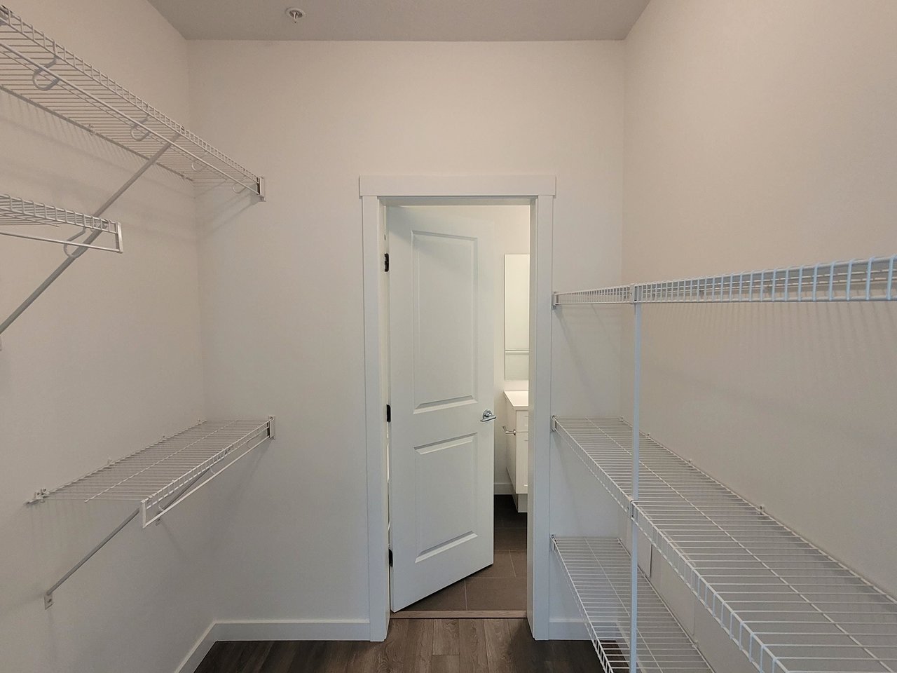 114-15858 Fraser Hwy