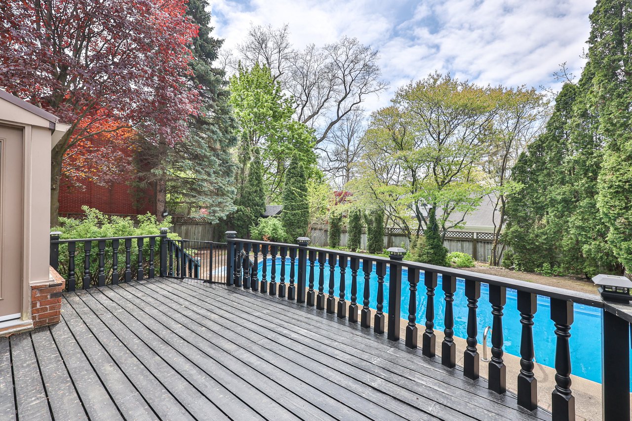 108 Whittington Place, Oakville
