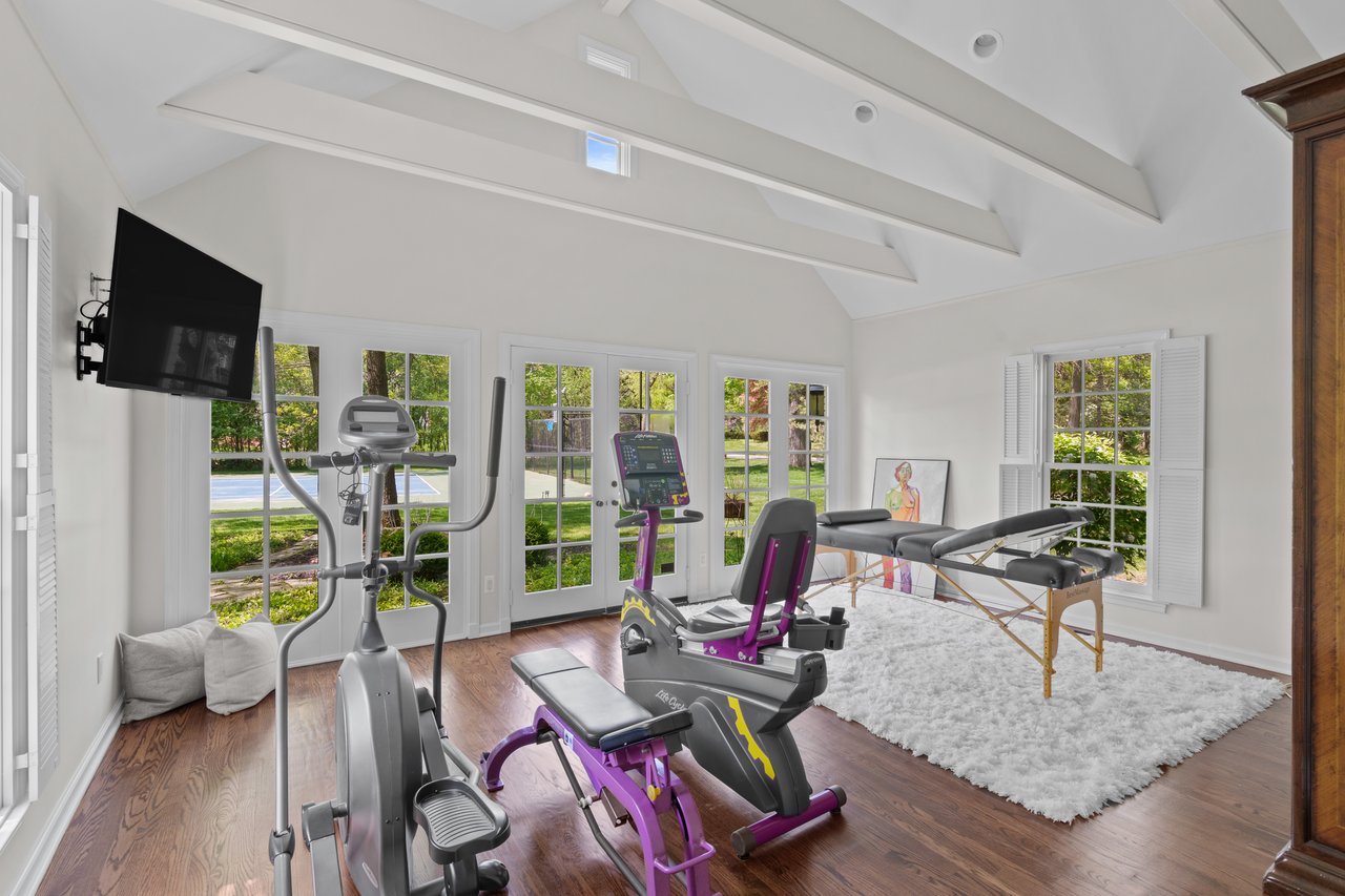 345 Woodridge Road