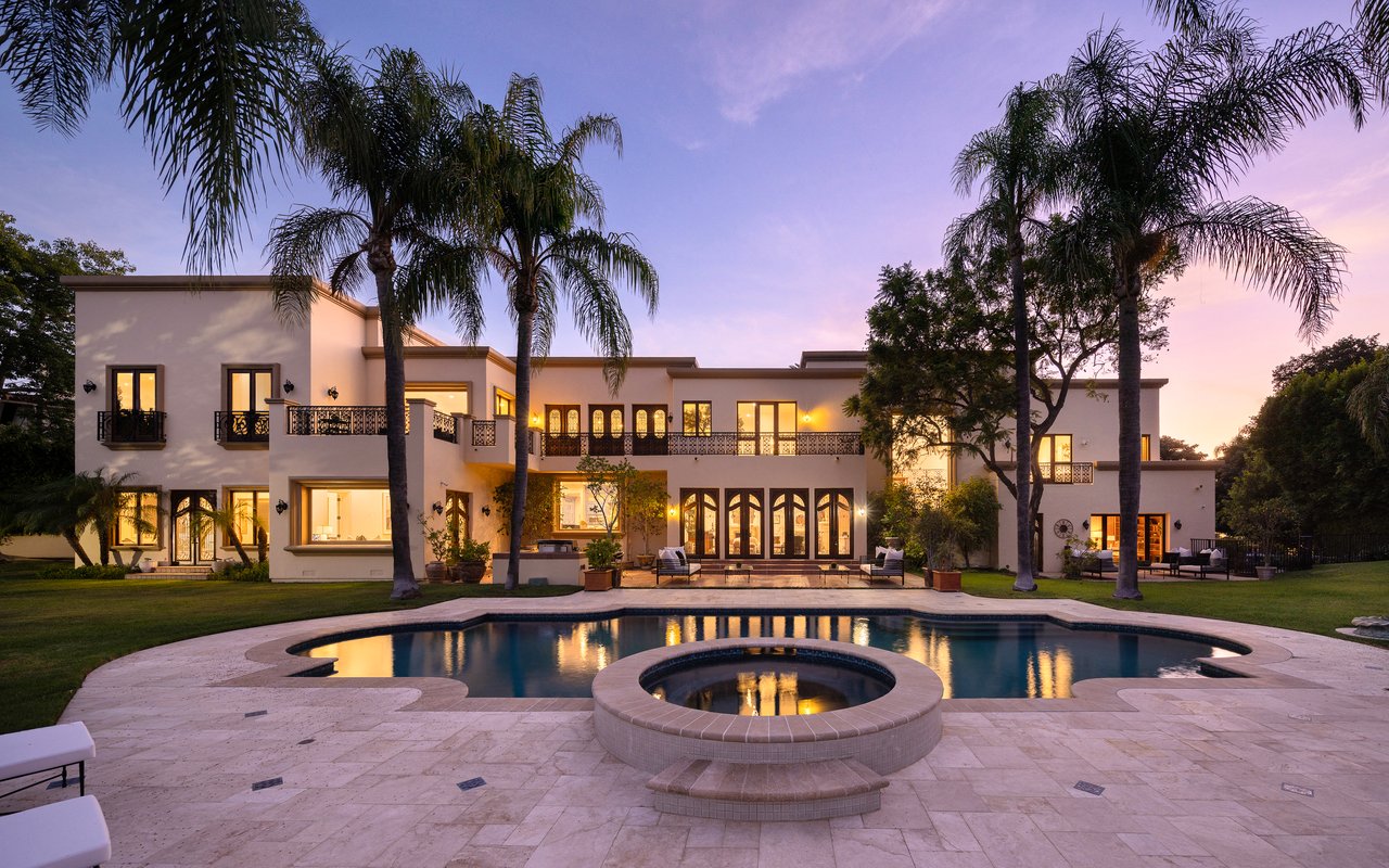 3364 Clerendon Rd, Beverly Hills 