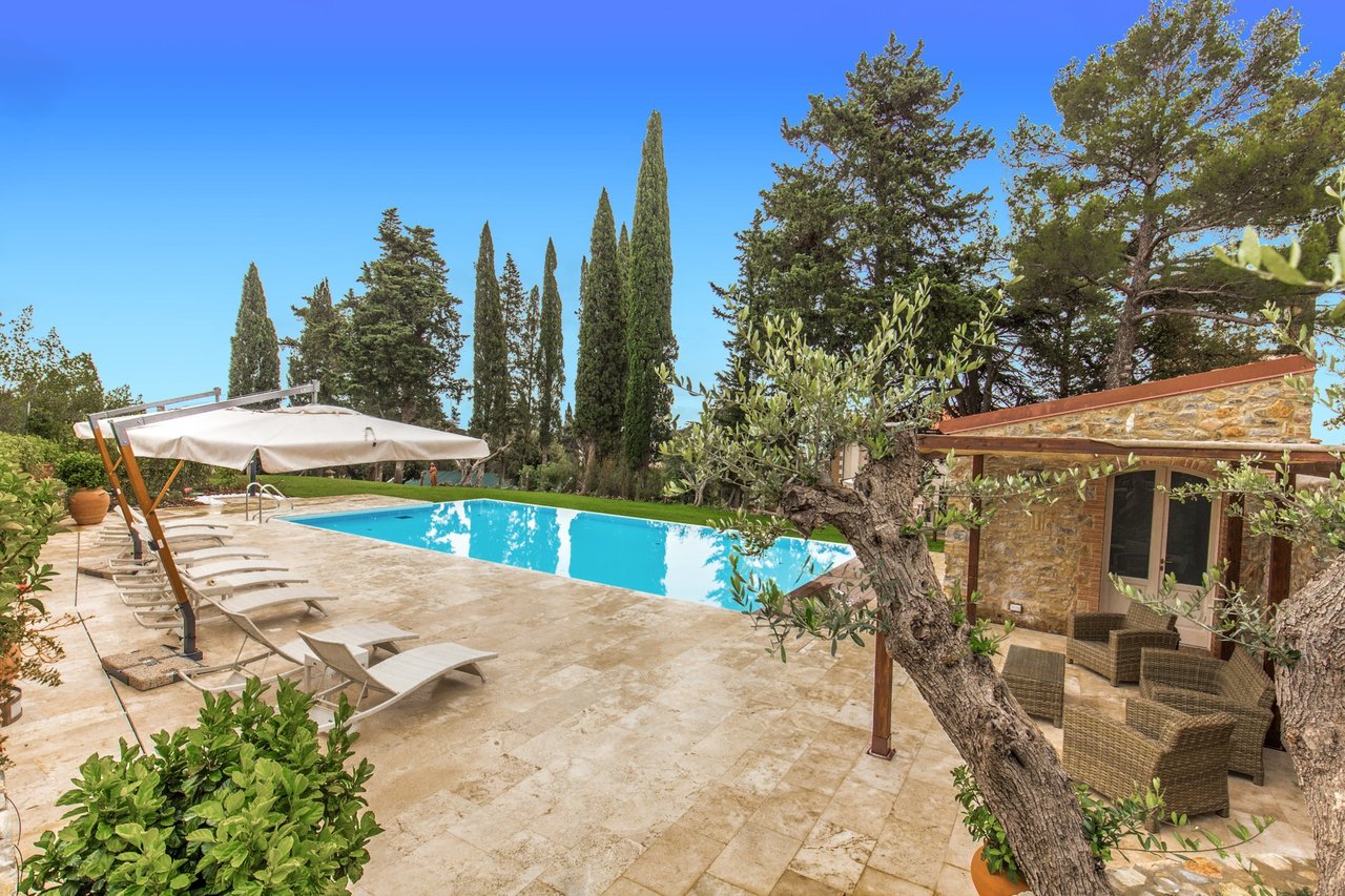 Breathtaking Villa with Contemporary Style on the Southern Coast of Tuscany