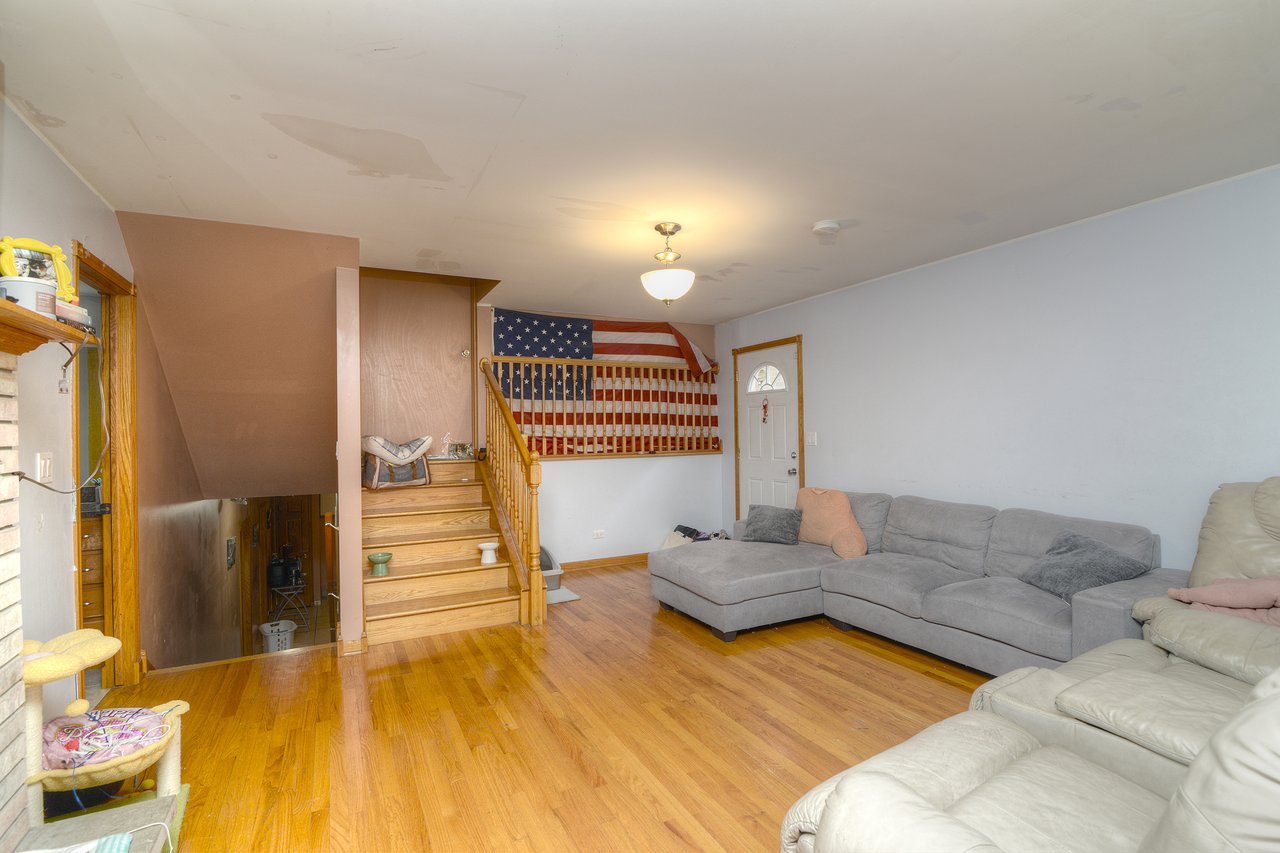 6616 S Knox Avenue, Chicago IL