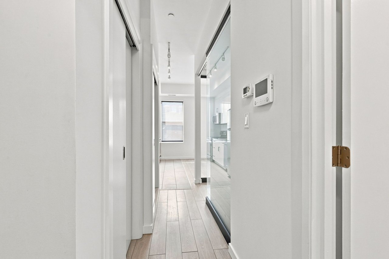 433 Parliament St Unit 201
