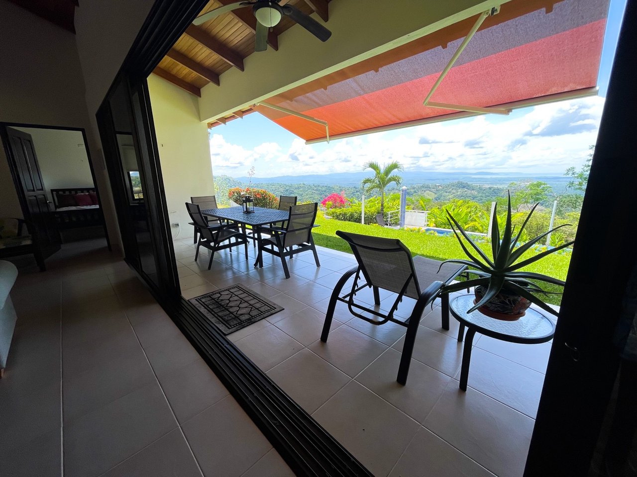 Tranquil Ocean-View Home At The End Of The Road