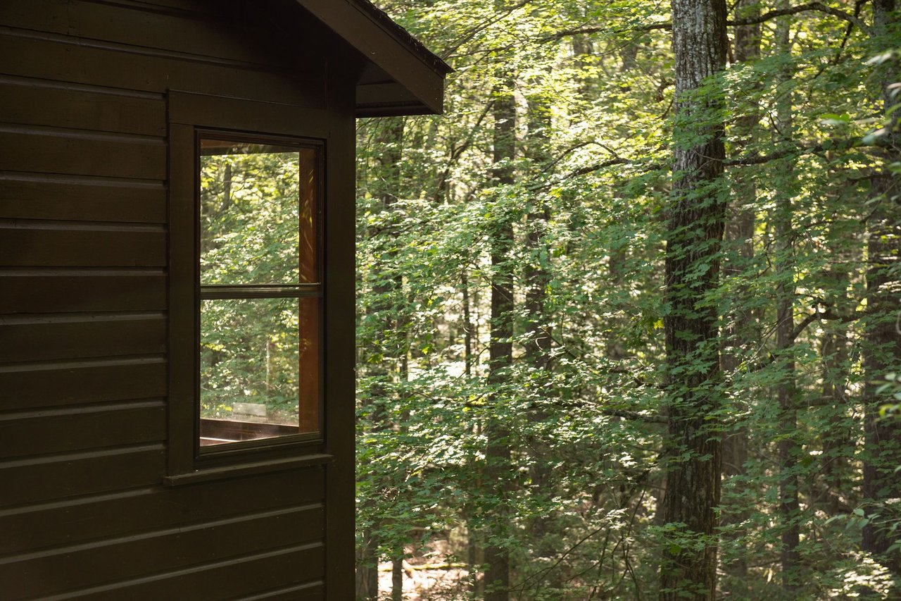 276 Chestnut Hill Road, Woodstock