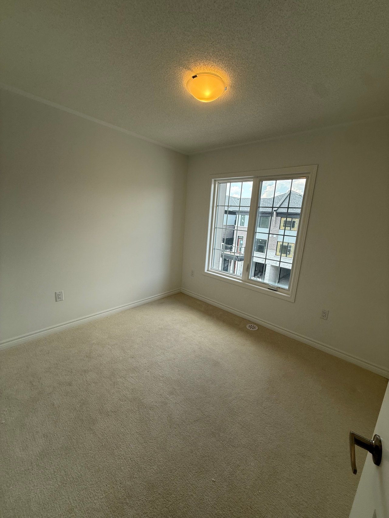 26 Pearen Ln