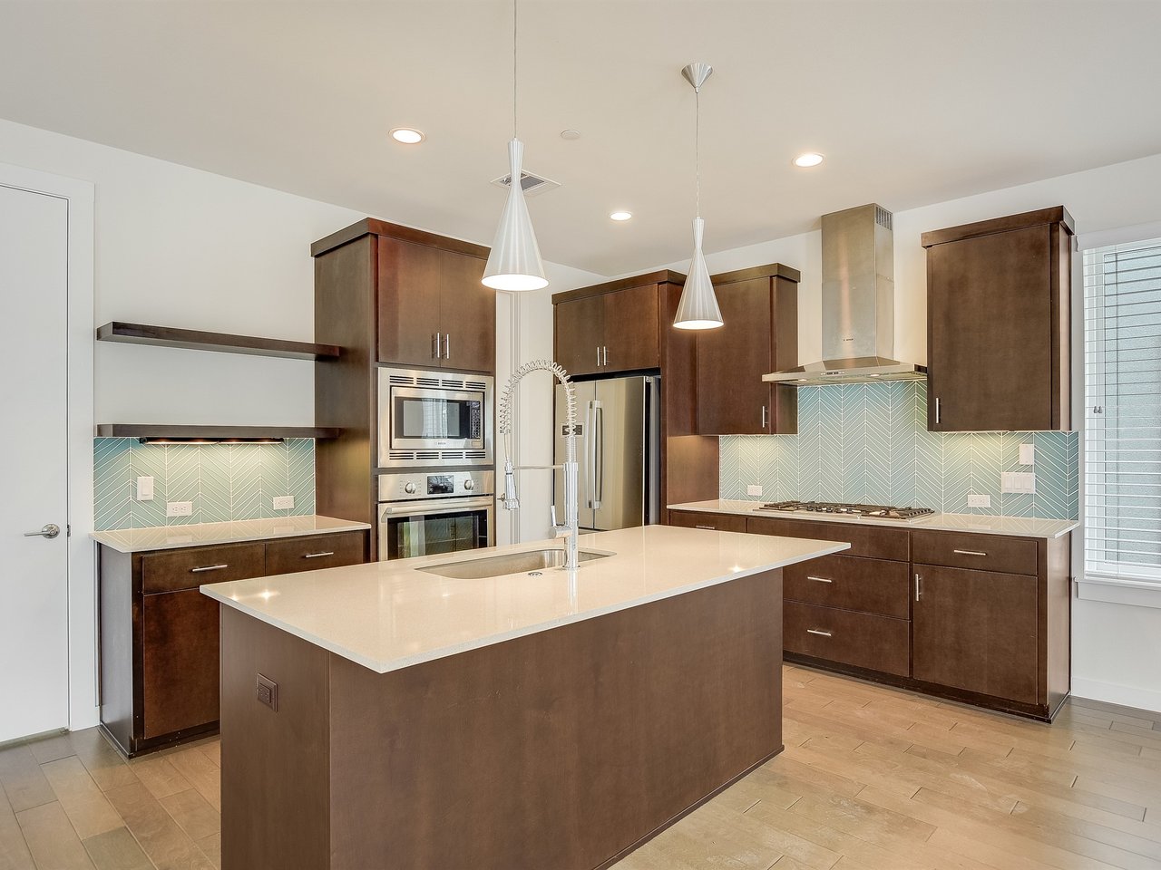 2301 Bluebonnet Lane #12