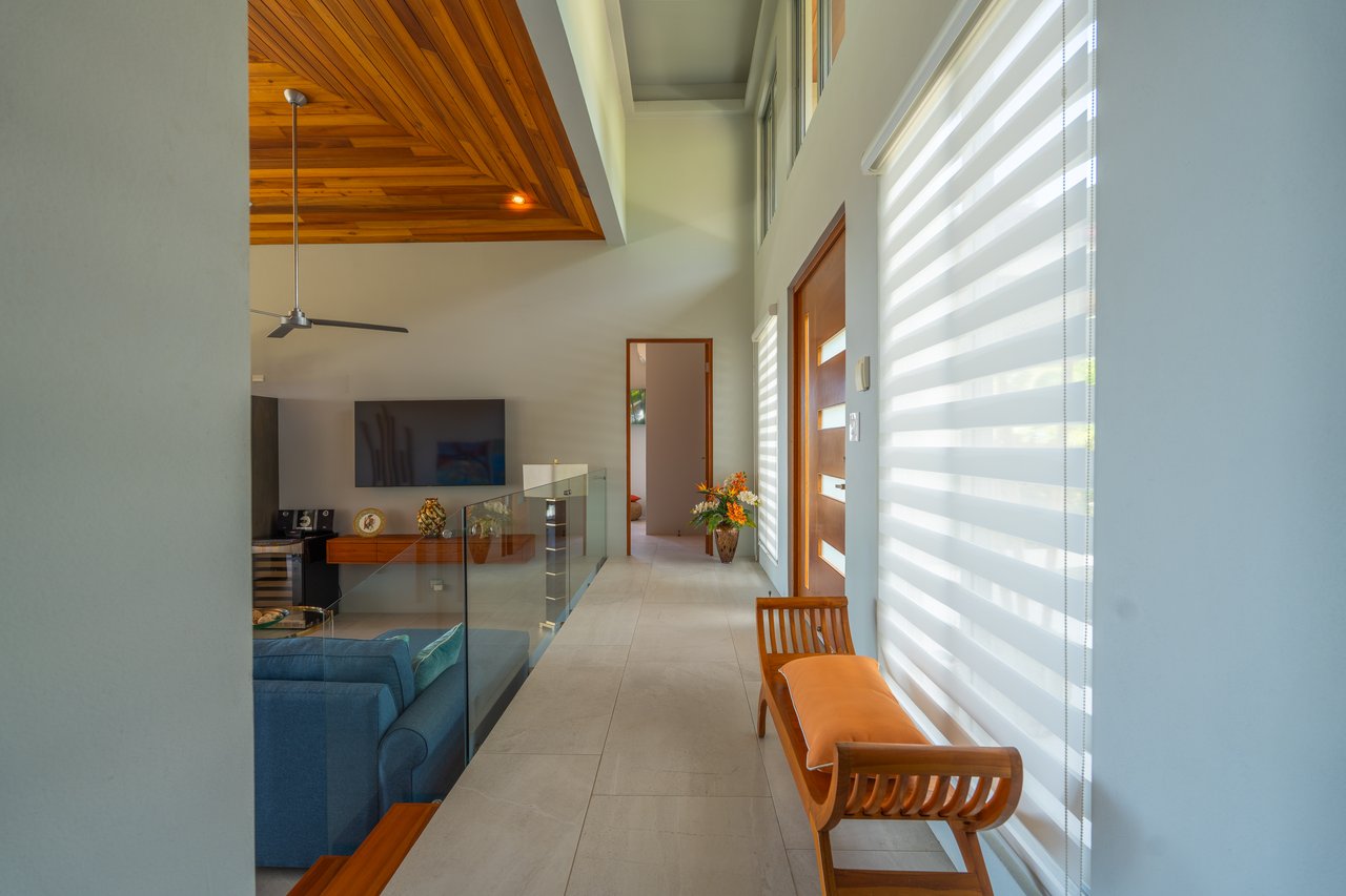 Blue Horizon – luxury ocean-view home in Ojochal, Costa Rica