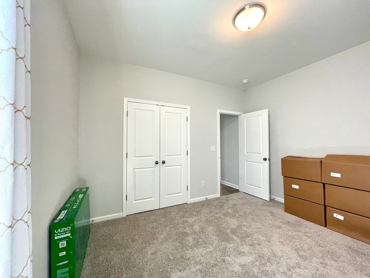 SOLD- Discover Modern Elegance: Move-In Ready Gem at 552 Bartoli Ct., Simpsonville SC – Offered by David Locke of Locke and Key Associates