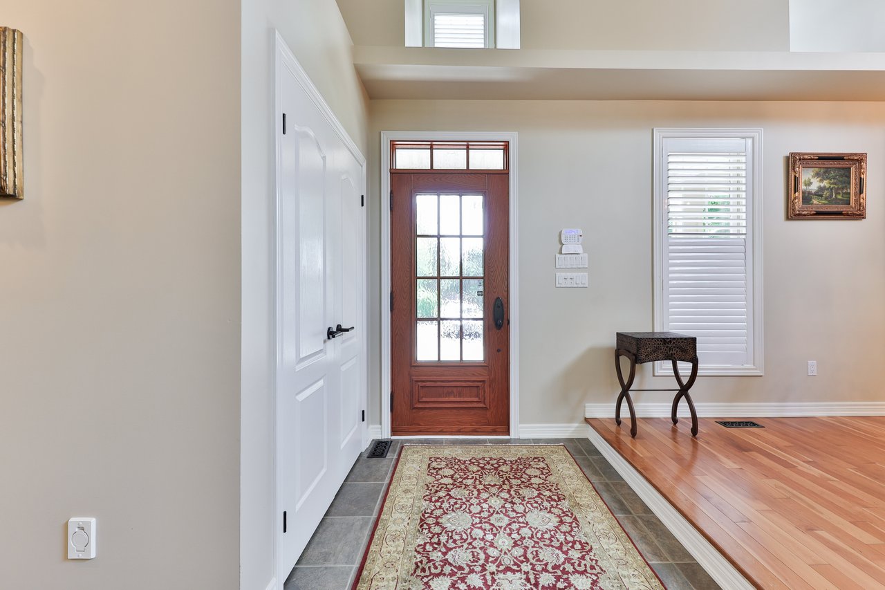 3105 Lakeshore Road, Burlington