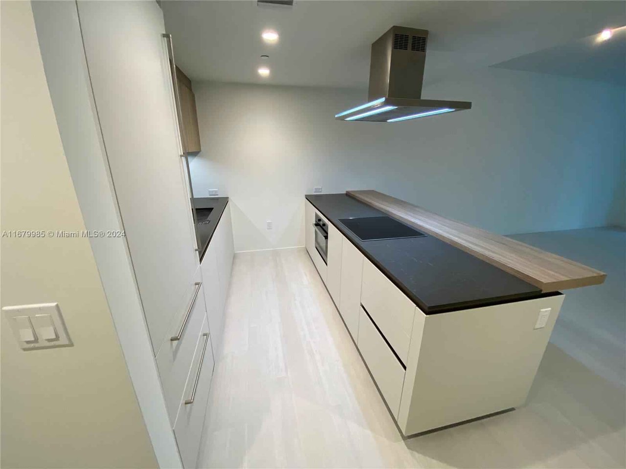 1000 Brickell Plaza Unit 2907