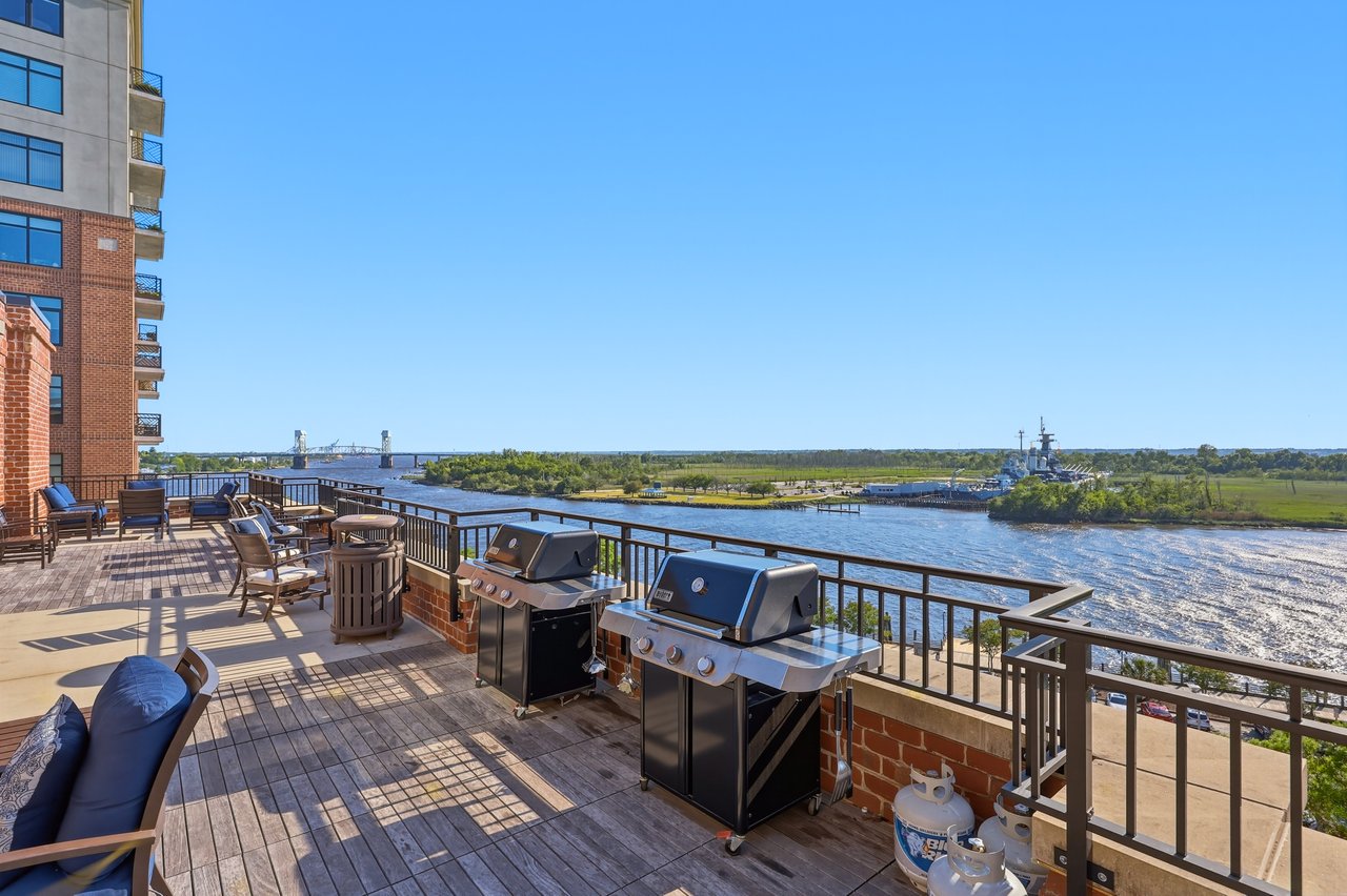 The Overlook at River Place