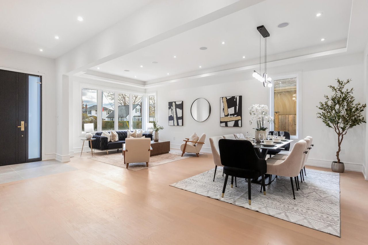 365 Jumna Ave, Mineola East