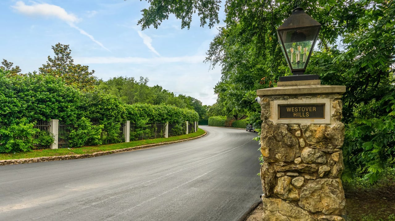 Top luxury team in Fort Worth achieves historic milestone — 