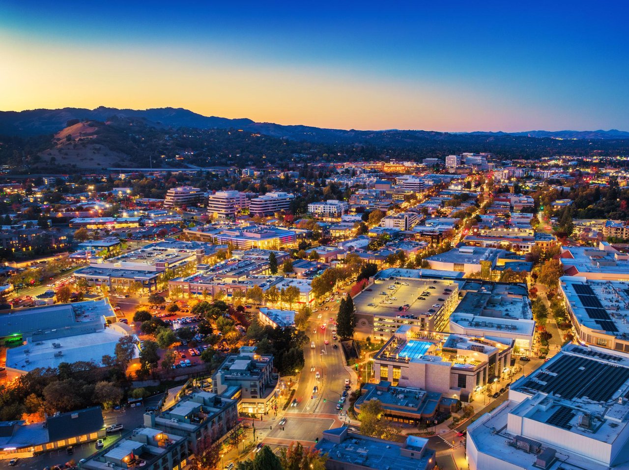 Danville vs. Walnut Creek, CA: Which East Bay Community Fits Your Lifestyle?