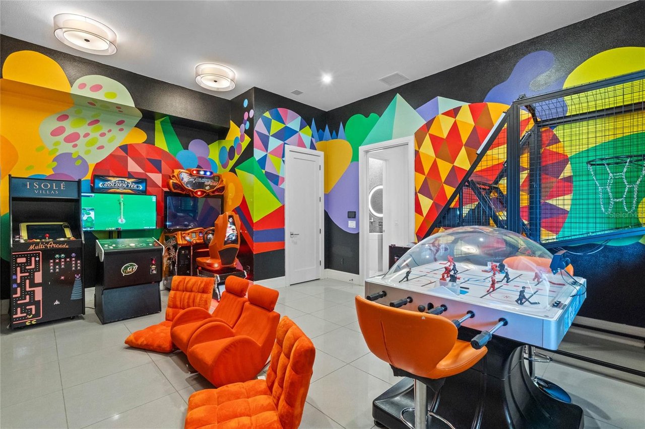 1297 GRAND TRAVERSE PKWY