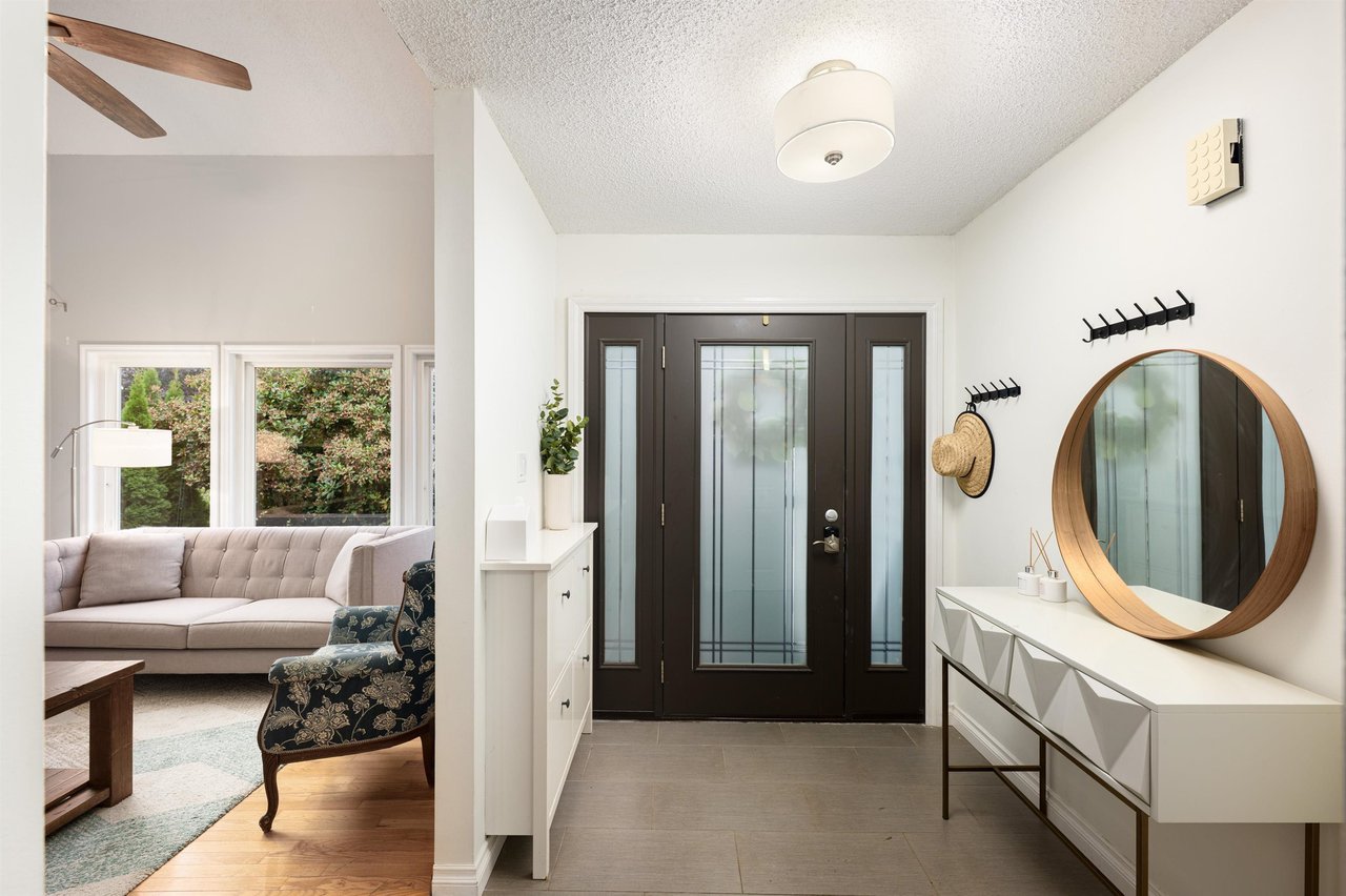 1005 Alpine Pl