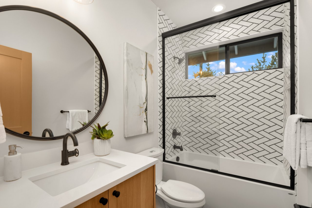 2241 Forest Ridge Drive