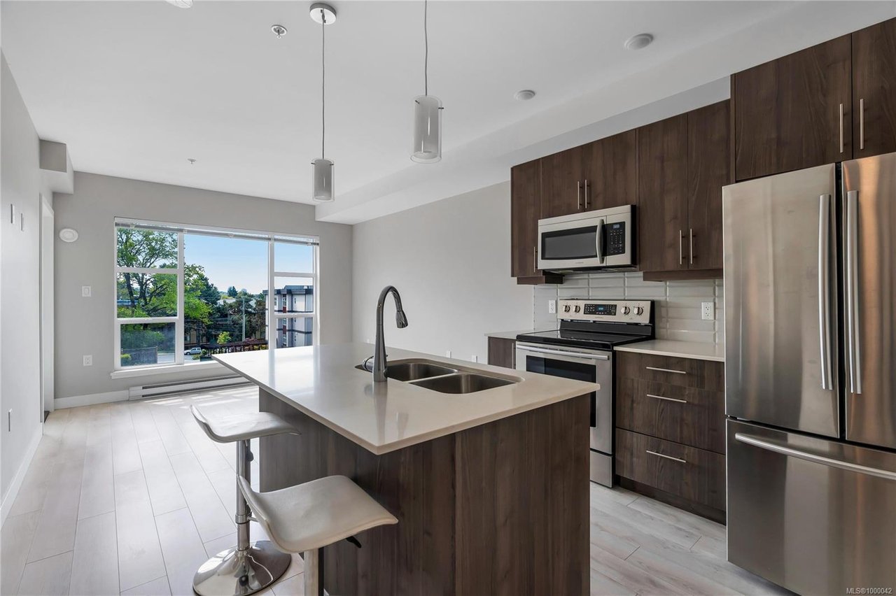302-1016 Inverness Rd