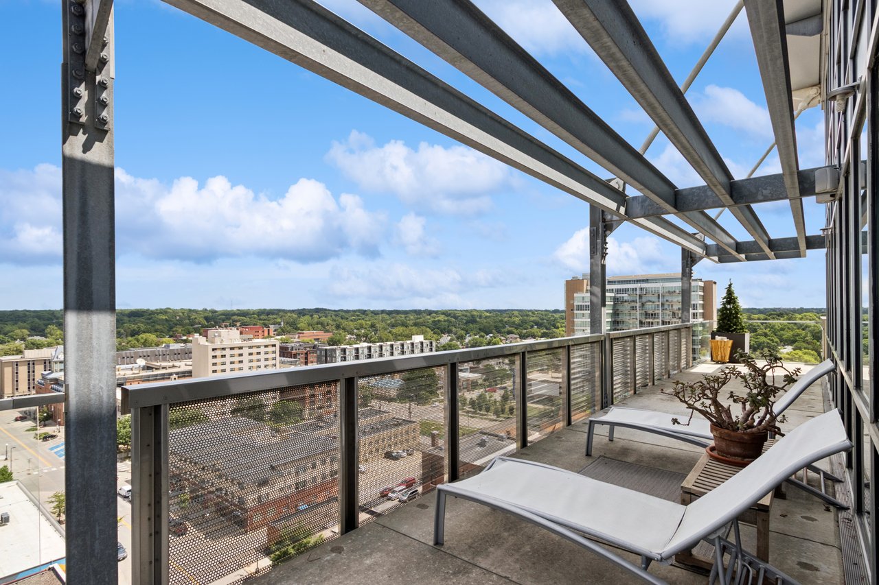 221 E College St Unit: Nos. 1301 +1302