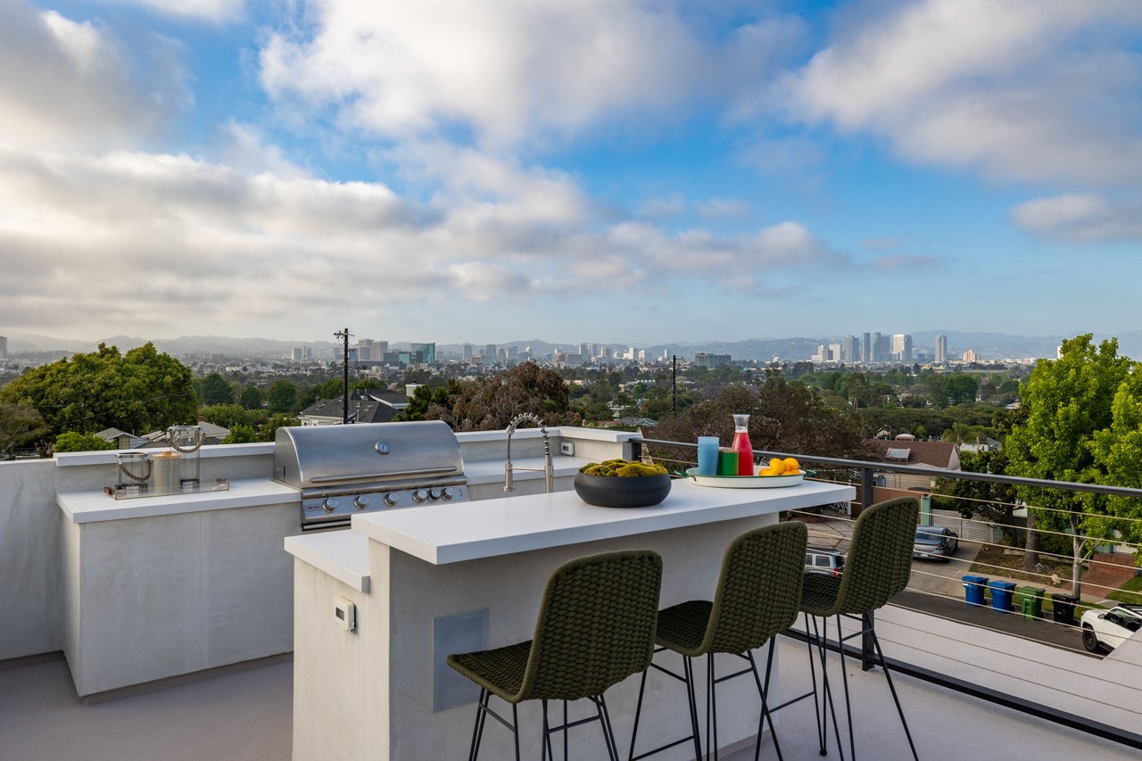 3041 Mountain View