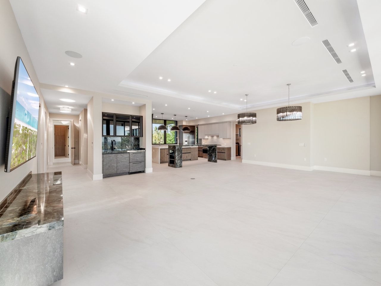 3615 W Gulf DR