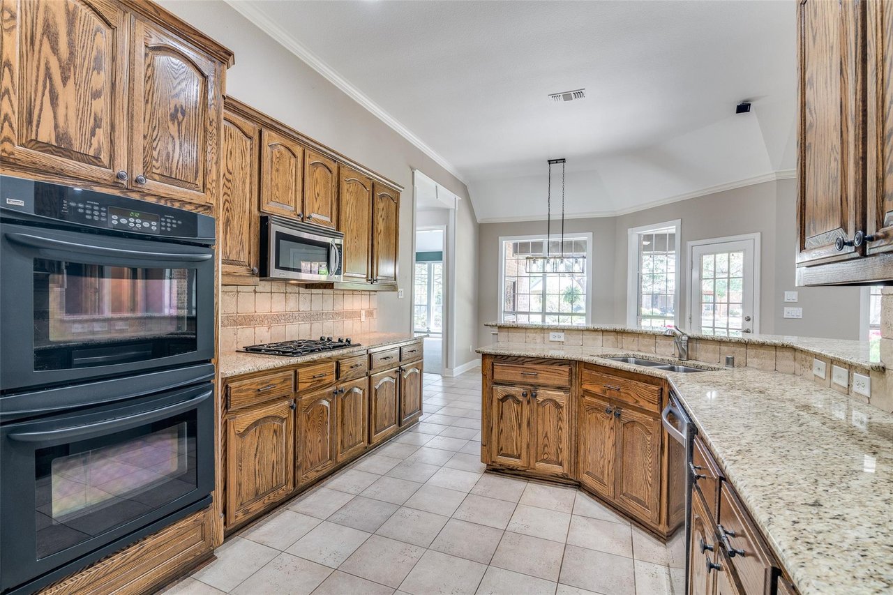 Angie Johnson Represents Buyer on 240 Arthur Court, Lucas